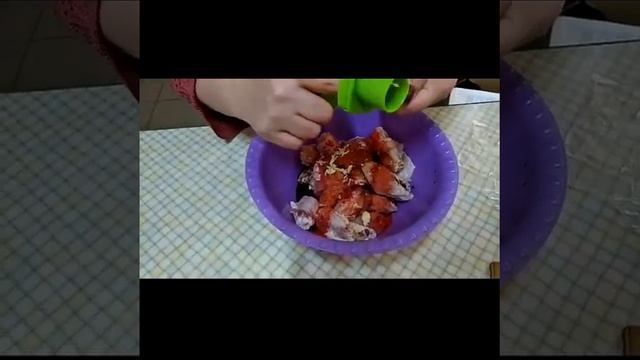 Ну очень вкусно! Куриные крылышки с паприкой в духовке.