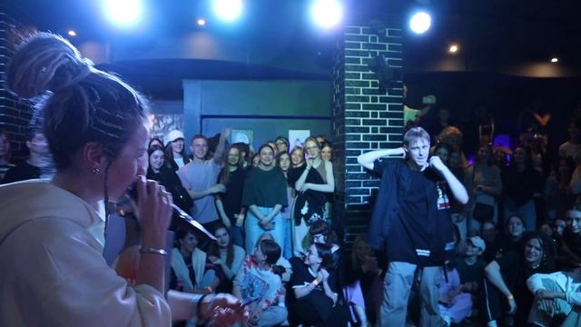 Frogy (win) vs. Дёма | hip-hop pro 1/8 final | ТАНЦЫ УЛИЦ 2022 смотреть онлайн
