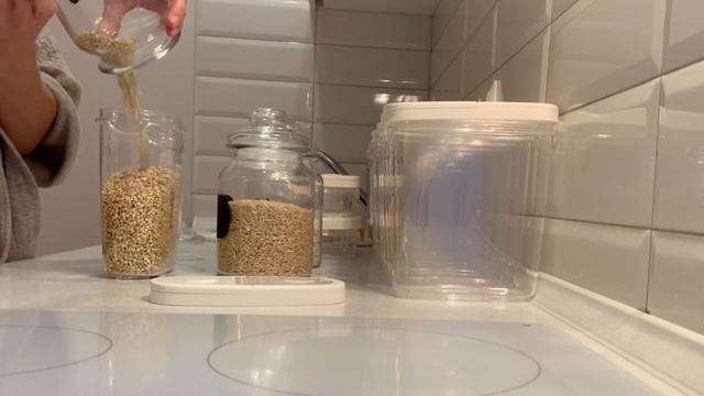 Организация хранения сыпучих продуктов. Контейнеры IKEA 365+ смотреть онлайн