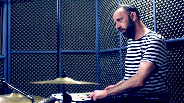 A.J. & the Rockin' Trio - LOVE BOMB b/w CRAZY DAISY - TEASER смотреть онлайн