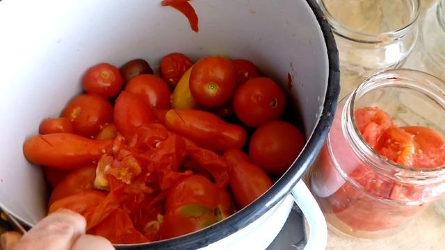 ЛЮБИМЫЕ ТОМАТЫ В СОБСТВЕННОМ СОКУ смотреть онлайн