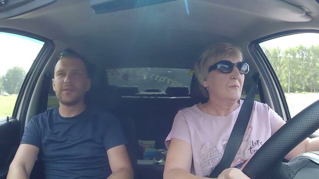 Учим съезды и бьем немцев смотреть онлайн