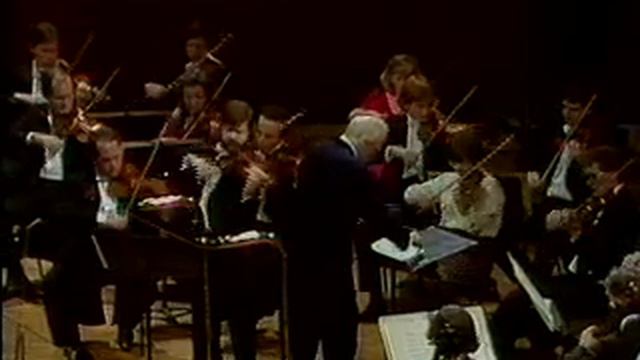 Vivaldi's 4 seasons - Winter III - Daniel Phillips смотреть онлайн