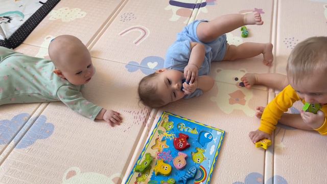 Встреча малышей 6 и 9 мес, идеальное засыпание | влог 3 смотреть онлайн