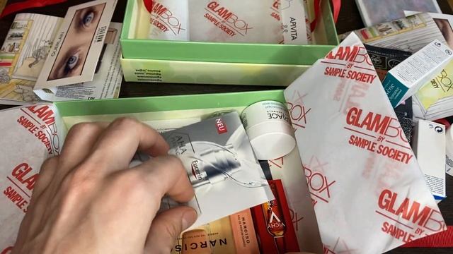 Покупка, бьюти бокс Glambox сентябрь 2020|| Показываю 2 состава|| Разница в сумме наполнения??♂️ смотреть онлайн