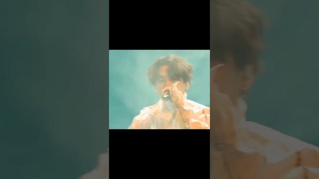 BTS_SUGA_슈가__Interlude__Shadow___Live_Performance_.WEBM смотреть онлайн