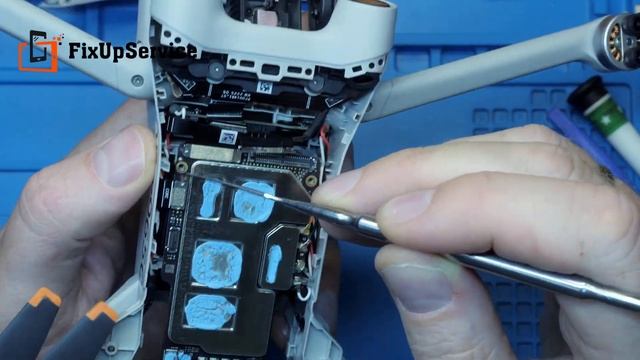 Dji Mini 3 Pro нет изображения, сломался на рабочем столе при диагностике, ESC error смотреть онлайн