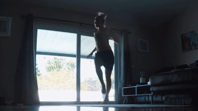 SALLY’S SHUFFLES | SHUFFLE DANCE FREESTYLE | ELECTRONIC DANCE MUSIC смотреть онлайн