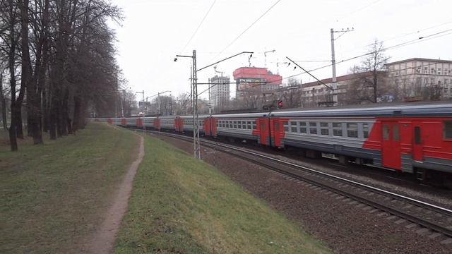 Электропоезда ЭД4МК-0023 и ЭД4М-0460 ЦППК смотреть онлайн