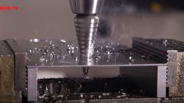 RUKO Step drill HSS, spiral fluted with split point in plexiglas, structural steel and wood смотреть онлайн