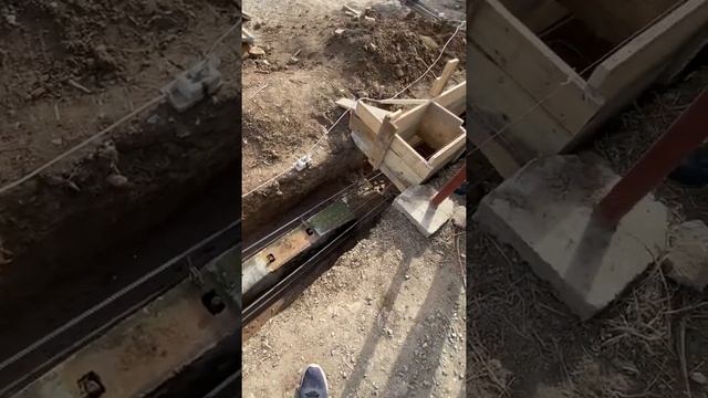 Фундамент забора!!! Начинаем делать каменный забор!!! Дом мечты! смотреть онлайн