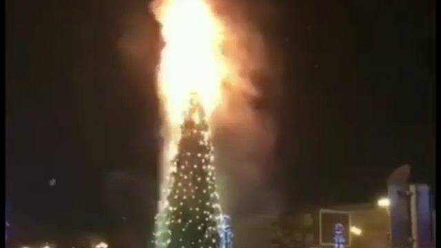 Раз два три ёлочка гори! смотреть онлайн