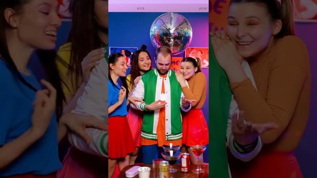 HOW TO GO THROUGH THE DRESS CODE WITH SNACKS??? Smart Ways Of Sneaking Snacks And Cool Food Pranks