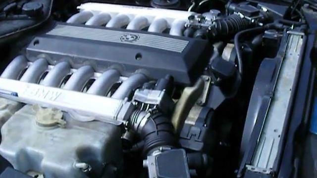 BMW 750iL V12 E32 Moteur M70