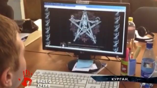 Чтобы больше не снилась, парень выкопал мертвую подругу и сжег ее тело смотреть онлайн