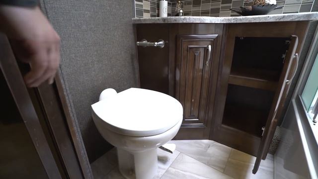2018 Thor Aria 4000 | Diesel Class A - RV Review: Camping World смотреть онлайн