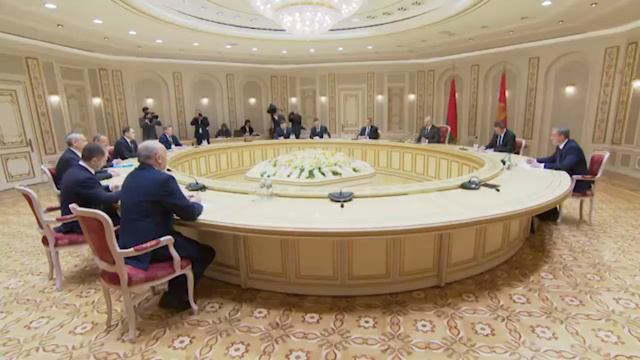 Хроники заБеларусь. Лукашенко пожаловался на глухоту чиновников смотреть онлайн