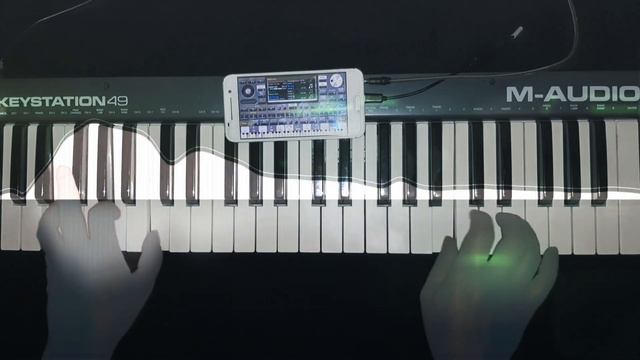 Connecting ORG 2020 to MIDI keyboard смотреть онлайн