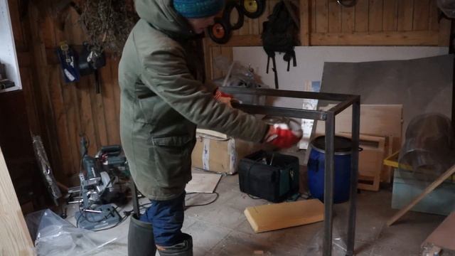 Дешёвый и реально классный стол в стиле лофт своими руками - DIY смотреть онлайн