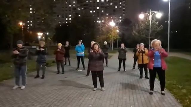 Цигун. Несколько упражнений с палкой. Упражнение 2 смотреть онлайн