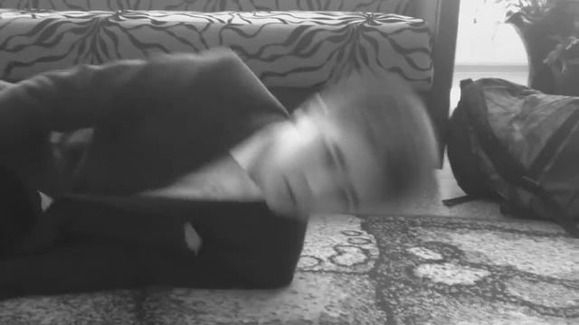 Когда с тобой одним не поздоровались смотреть онлайн