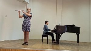 Поздеева Мария(флейта) /А.Хачатурян. Андантино.