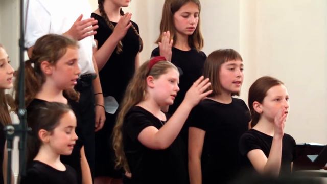 "Haida" performed by Berkshire Children's Chorus смотреть онлайн