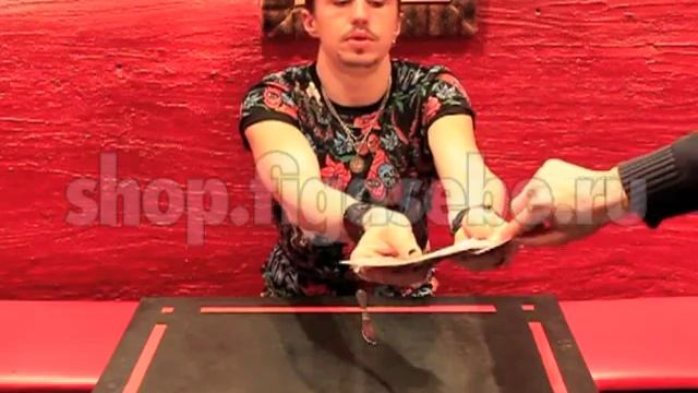 Loops by Mesika (Лупсы) смотреть онлайн