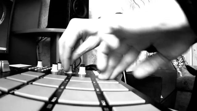 mr.Thrasher - Wild Cat pt.2 (Schecter omen 7,Launchpad mini, Akai MPD26 playthrough) смотреть онлайн