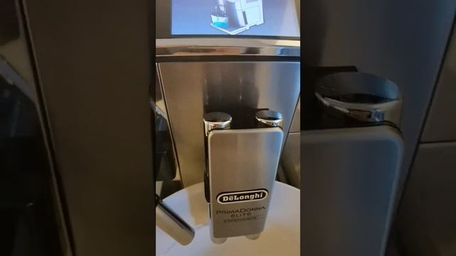 1 mes con la PrimaDonna Elite DeLonghi, Mi experiencia смотреть онлайн