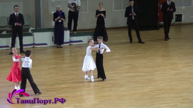 Медведев Максим - Федотенкова Дарья, Финал, Румба смотреть онлайн