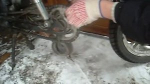 Как снять и собрать заднее колесо на мопеде Alpha.