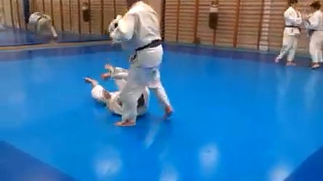 ENTRENAMIENTO DE JUDO смотреть онлайн