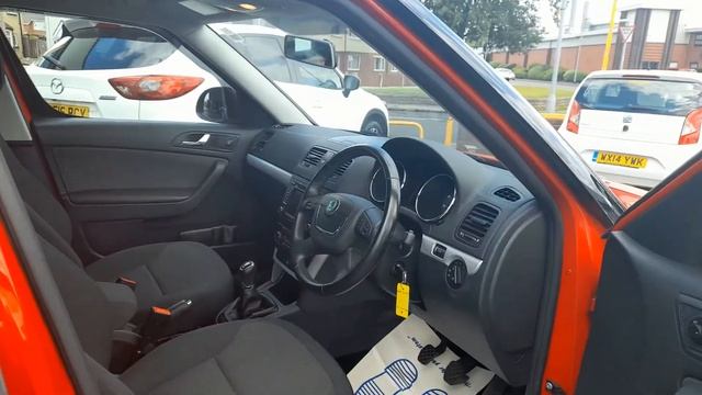 2013 (13 Reg) SKODA Yeti 2.0 TDI SE Plus 4WD 5dr смотреть онлайн