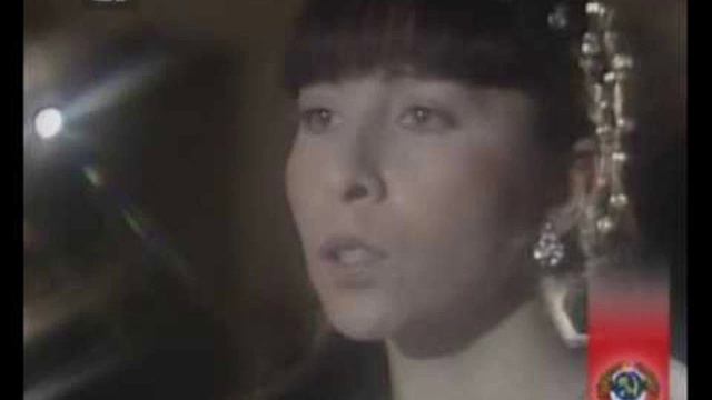 Zara Tonikyan - Qez Het Im Ser (composer Robert Amirkhanyan)