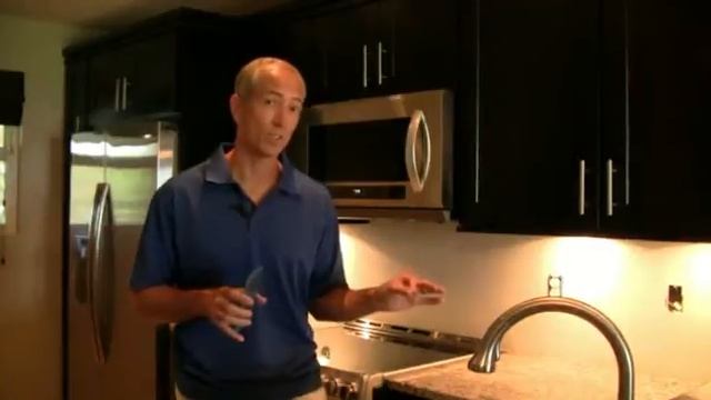 Glass Tile Backsplash Installation Tips смотреть онлайн