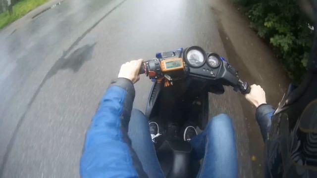 Обзор Yamaha Aerox смотреть онлайн