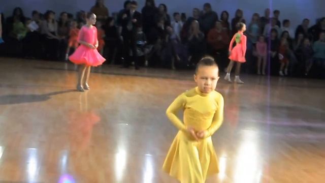 Мульти Dance 11/12/2016 Ювеналы 1+2 соло дебют смотреть онлайн