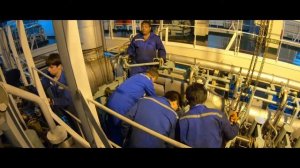 Вся суть работы судового механика в одном видео