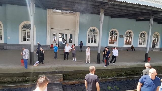 Правда из Грузии// В России уже нет перонных продавцов? Из Грузии онлайн/ станция Хашури/ 7 июня202 смотреть онлайн