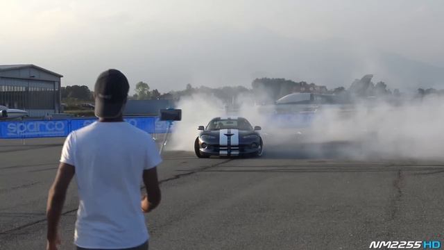 BEST Of Dodge Viper Exhaust Sounds - BRUTAL American V10 Sounds!