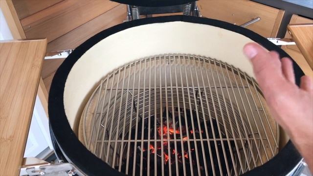 Kamado Monolith vs BBQ Gaz Weber смотреть онлайн