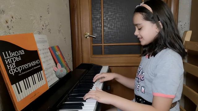 Колокольчики звенят. В. А. Моцарт. смотреть онлайн