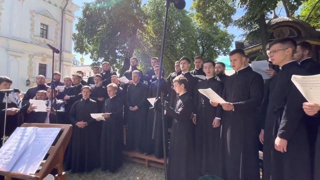 Милость мира (знам. расп., гарм. архим. Матфея (Мормыля) / хор КДА, регент архим. Роман (Подлубняк)