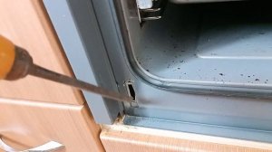 Не плотно прилегает дверь духовки. Устранение неисправности.