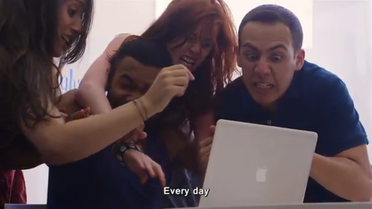 Facebook-мюзикл: теперь о Фейсбуке поют! смотреть онлайн