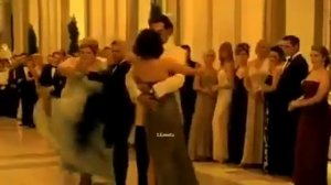 МОЩНЫЙ ТАНЕЦ С ТОЛСТУХОЙ