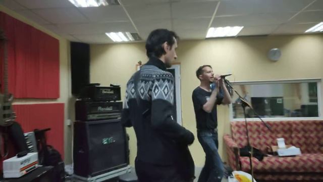 Сукины Сыны - Огонь (репетиция) смотреть онлайн