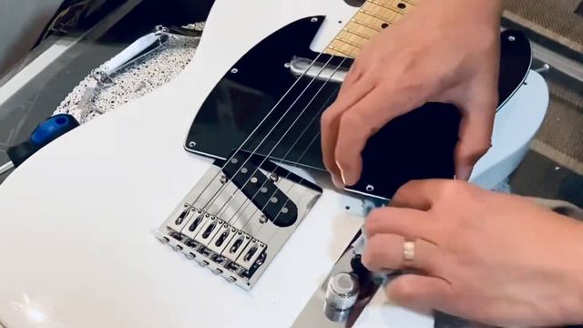 Pickguard Replacement On Fender Telecaster