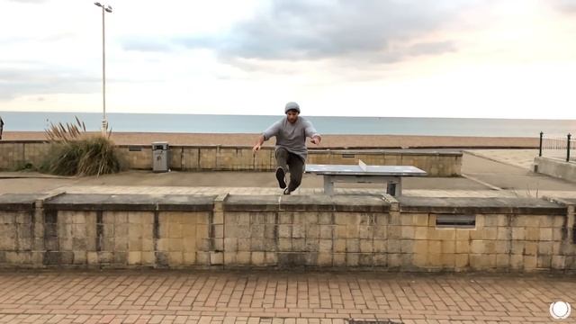 Speed & Dash Vault Tutorial | Learn Parkour смотреть онлайн